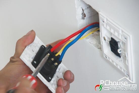 小零件有大學(xué)問 支招開關(guān)插座安裝攻略
